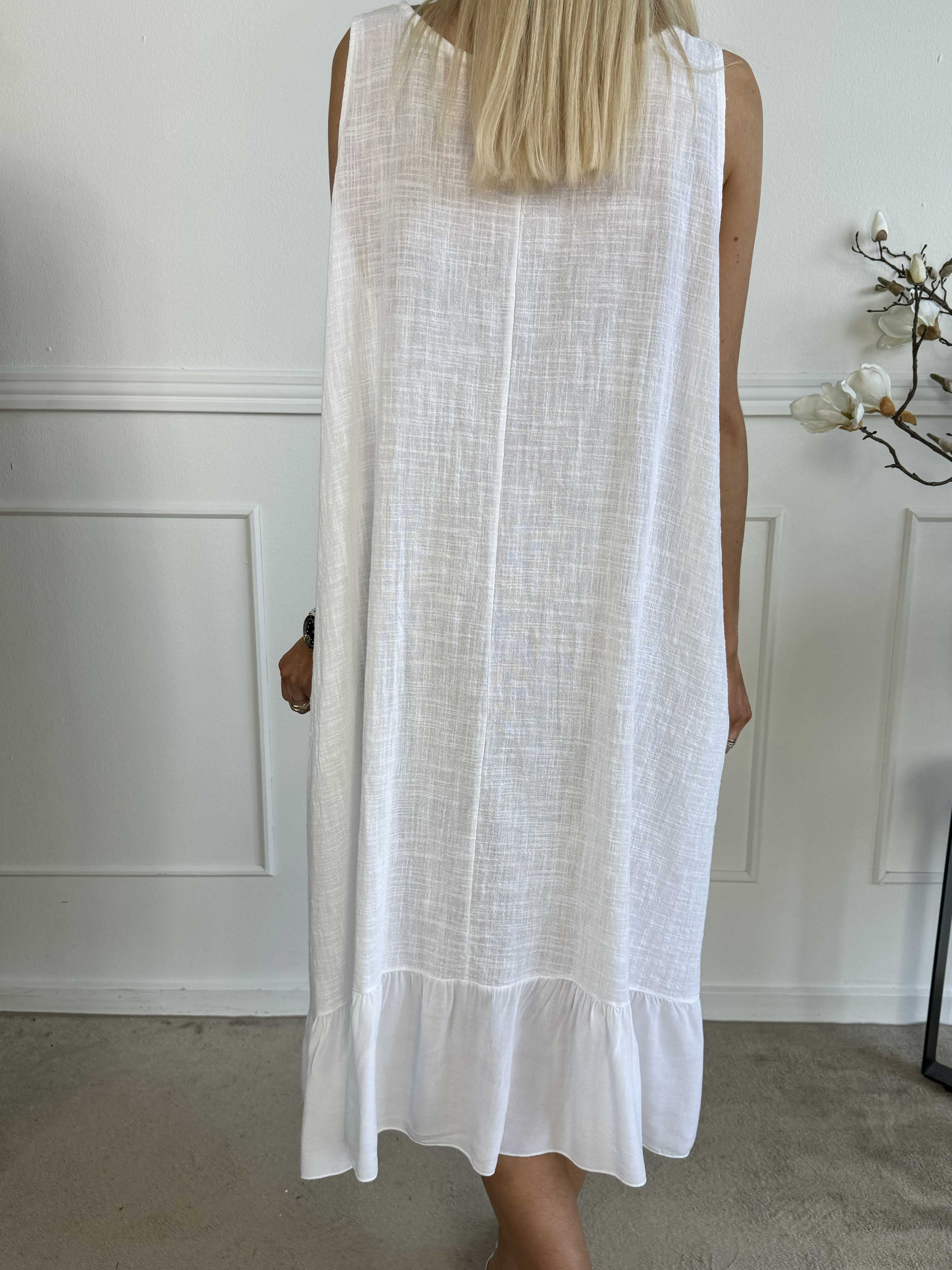 Mille - Sommarklänning i linne-look med volang